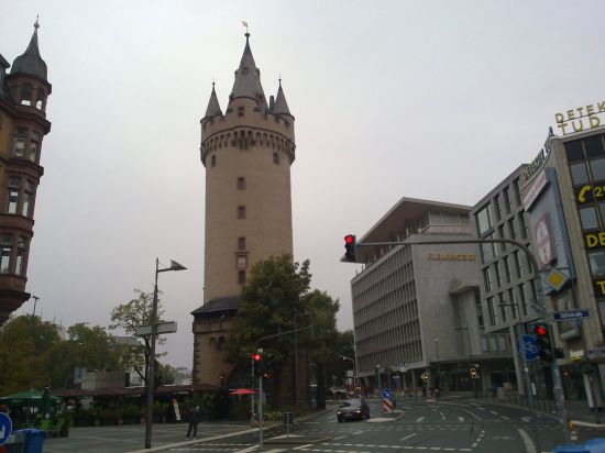 frankfurt eschentorni3
