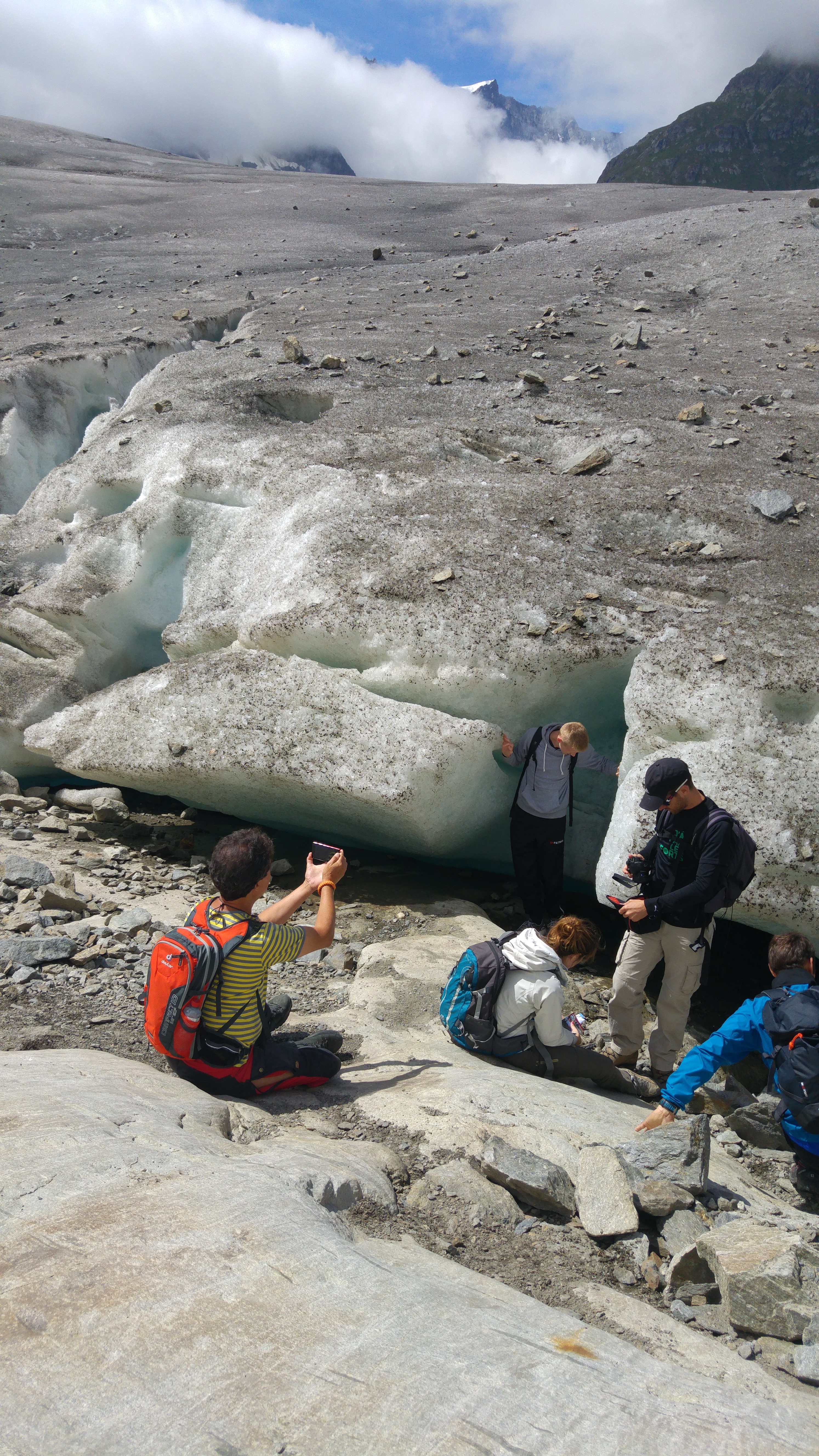aletsch7 jaatikon sisalla