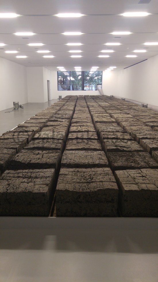 manifesta-4-zurich-load