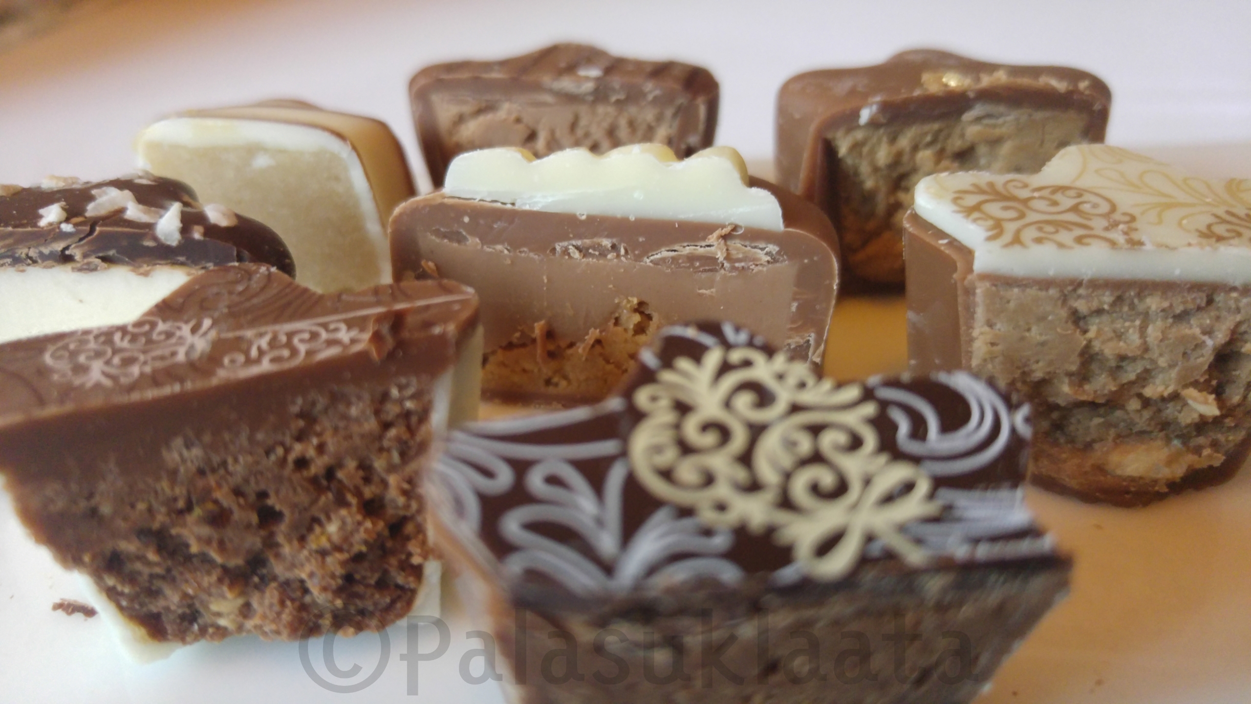 konvehti-puolikas-lahi