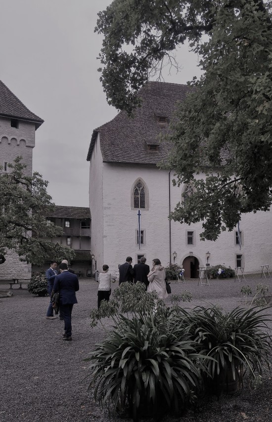 linnanjuhl 8 sisäpiha