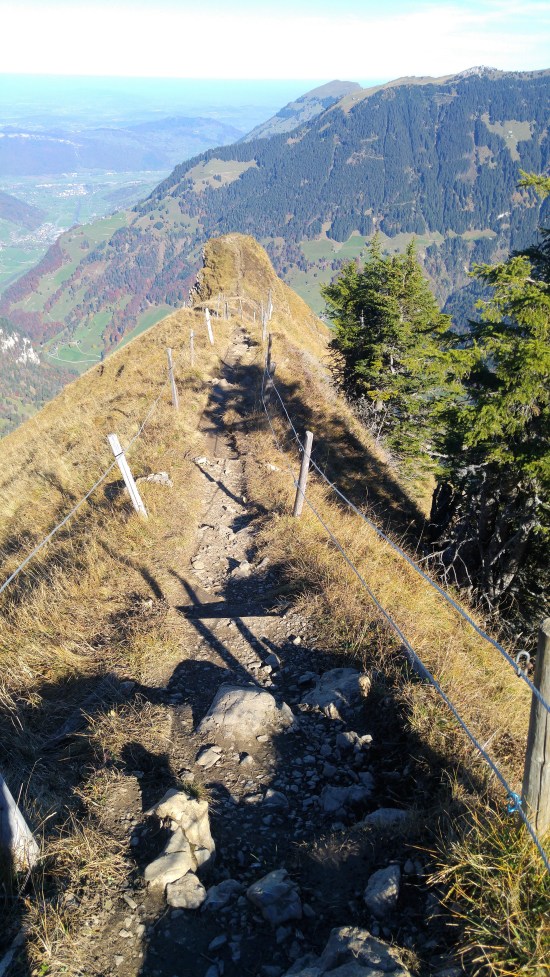 walenpfad 7 polku harjanteella