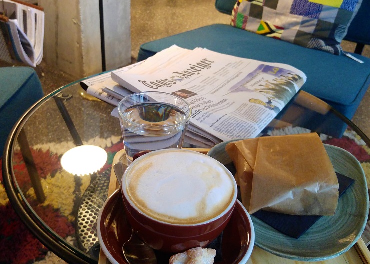 kirjasalonki 3 kahvi p