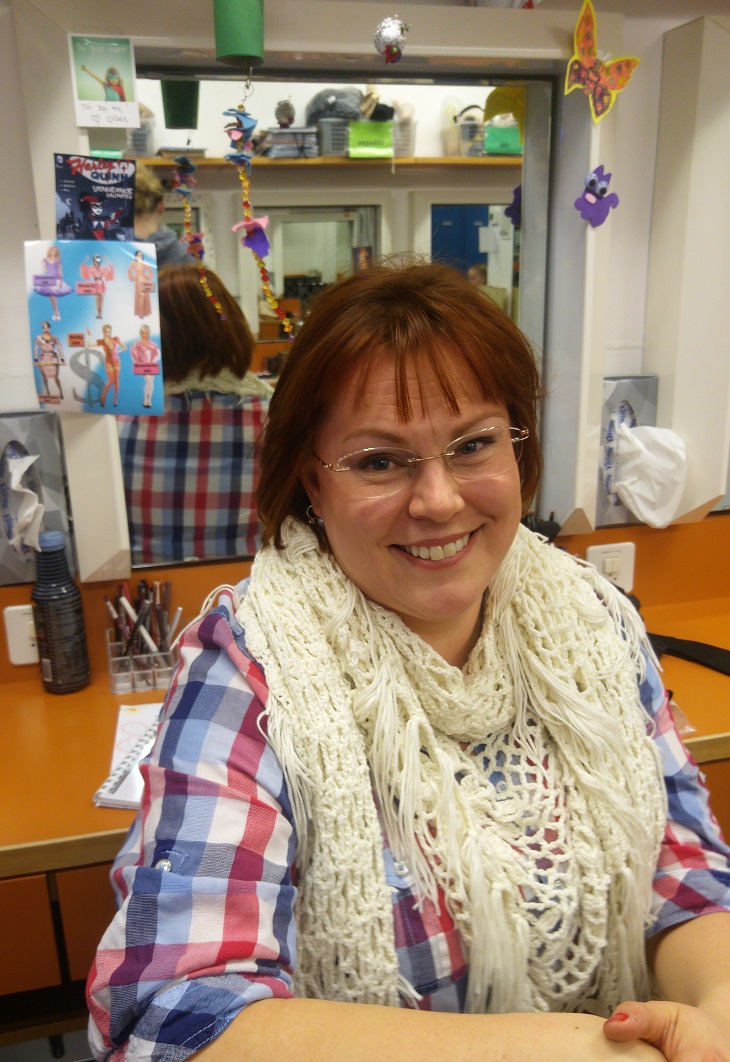 laura missuray kahvilla p