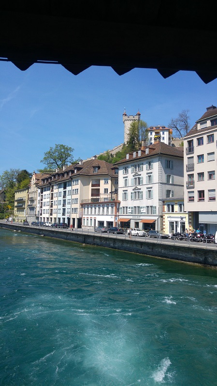 fumetto 16 kuohut ja linna