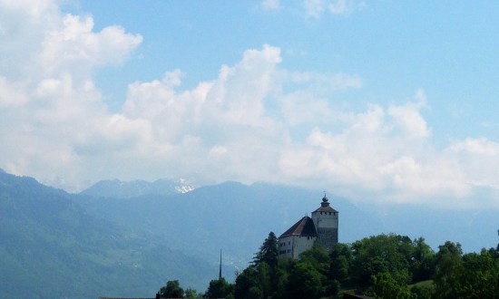 sveitsiläinen linna 4 p