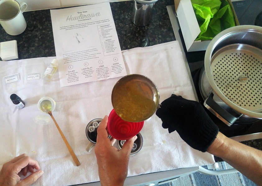 huulirasva 8 putkitus