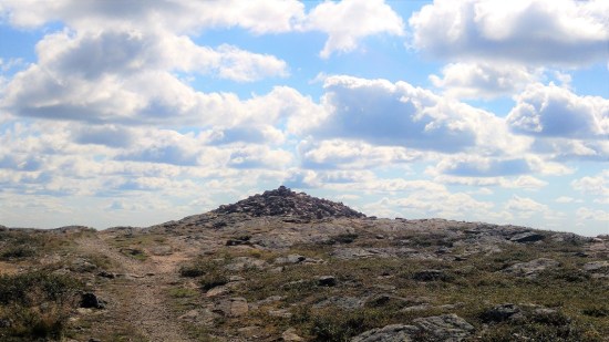 karhunpesäkivi kiilopää 5 huippu