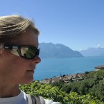 Viiniköynnösten keskellä